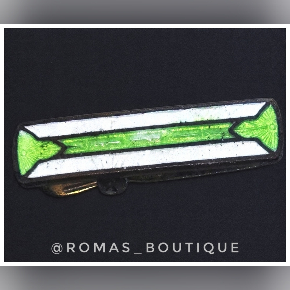 Vintage green and white enamel and metal tie clip